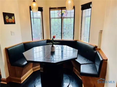 2132 Parkside Blvd, Toledo, OH 43607 photo 9