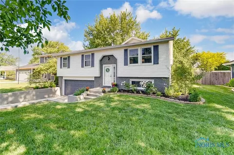 20 Dogwood Ct, Bowling Green, OH 43402