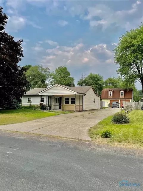 5944 Harvest Ln, Toledo, OH 43623