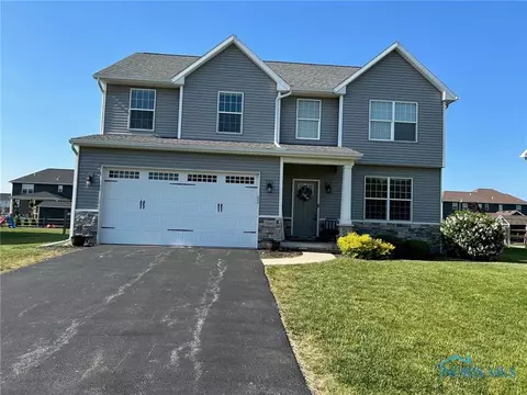 5265 Brint Crossing Blvd, Sylvania, OH 43560