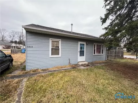 5859 Willacker Rd, Oregon, OH 43616 photo 1