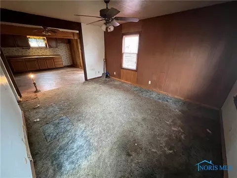 5859 Willacker Rd, Oregon, OH 43616 photo 5