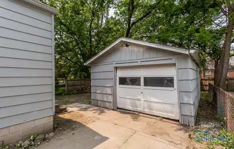 2105 Perth St, Toledo, OH 43607 photo 19