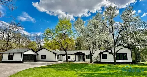 5445 Weckerly Rd, Whitehouse, OH 43571