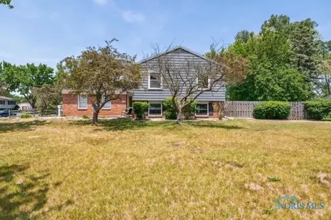 6618 Coppersmith Rd, Sylvania, OH 43560