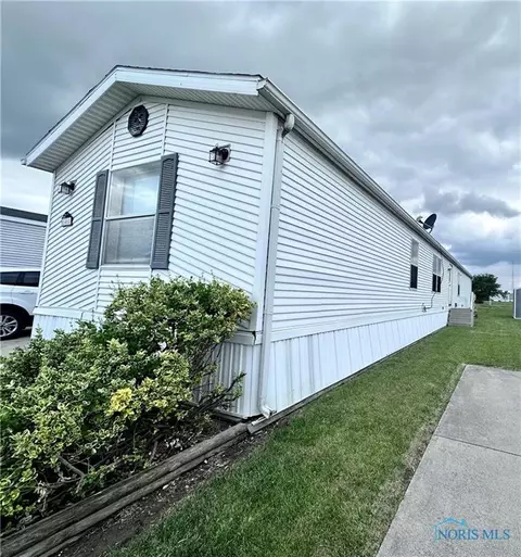 1408 Inglewood Ave, Findlay, OH 45840