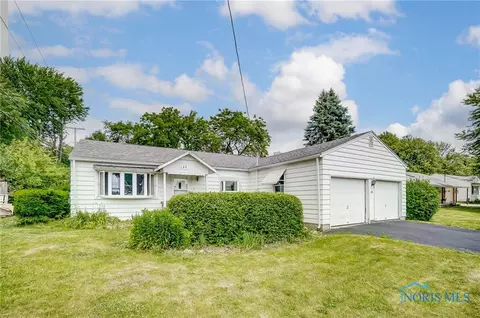 122 E Bigelow Ave, Findlay, OH 45840