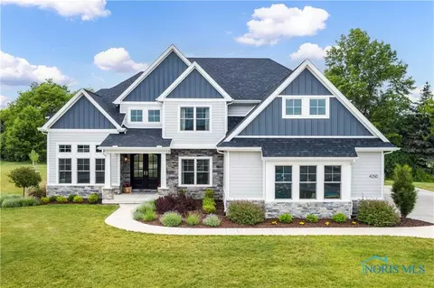 4250 Thornbury Ct, Perrysburg, OH 43551