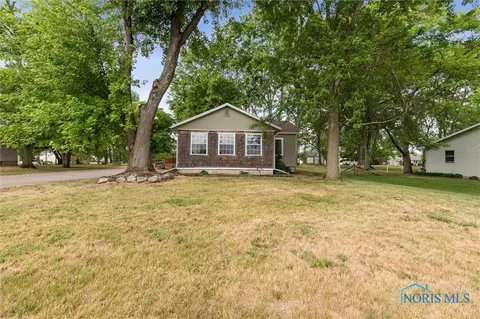 7202 Providence St, Whitehouse, OH 43571
