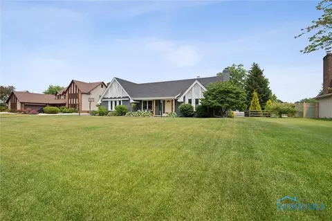 2949 W Course Rd, Maumee, OH 43537 photo 5