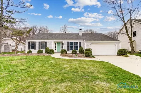 7234 Grenlock Dr, Sylvania, OH 43560