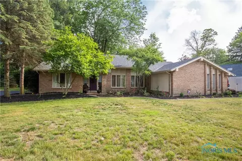 5351 Brooklawn Dr, Toledo, OH 43623
