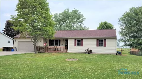 505 Linda Dr, West Unity, OH 43570 photo 2