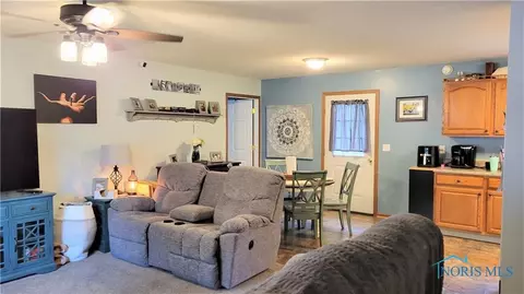 505 Linda Dr, West Unity, OH 43570 photo 5