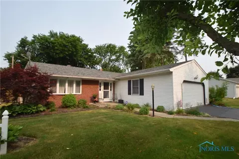 2415 Brownlee Dr, Toledo, OH 43615