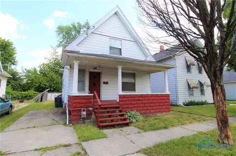 3936 Woodhaven Dr, Toledo, OH 43612