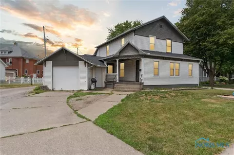 827 Scott St, Napoleon, OH 43545