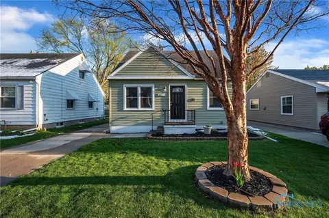 3055 Glencairn Ave, Toledo, OH 43614