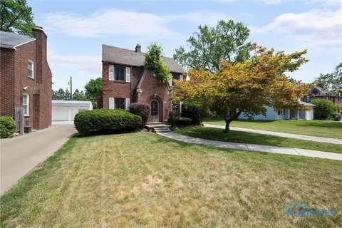 3230 Wendover Dr, Toledo, OH 43606