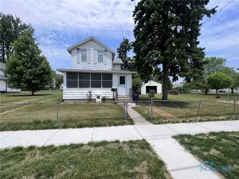 1412 Macomber St, Toledo, OH 43606