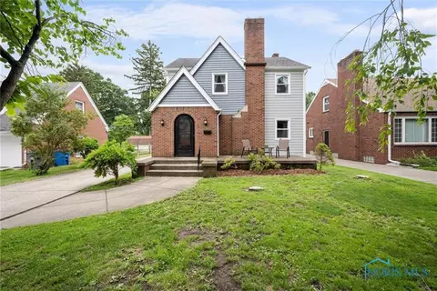 4135 Beverly Dr, Toledo, OH 43614