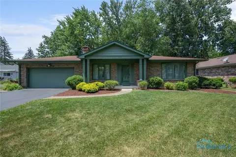 2217 Meadowcroft Ln, Toledo, OH 43615