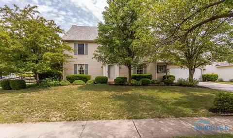 5842 Apple Meadow Dr, Sylvania, OH 43560