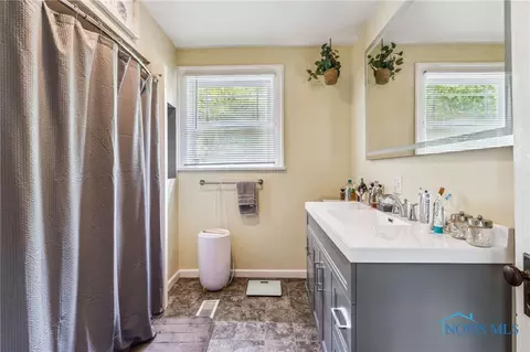 257 S Main St, Mccomb, OH 45858 photo 16