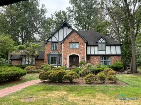 4935 Cartagena Dr, Toledo, OH 43623