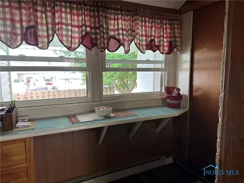102 Franklin St, Edon, OH 43518 photo 10