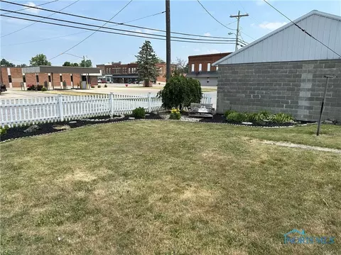 102 Franklin St, Edon, OH 43518 photo 5
