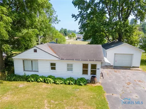 309 E South St, Wayne, OH 43466