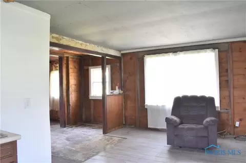 309 E South St, Wayne, OH 43466 photo 7