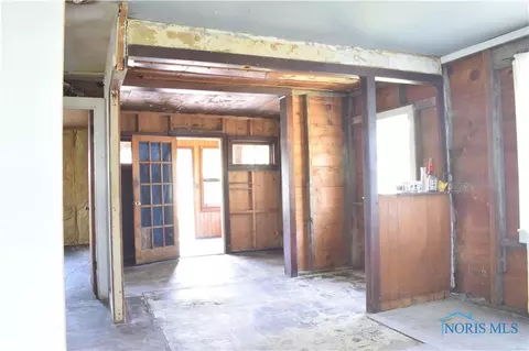 309 E South St, Wayne, OH 43466 photo 9