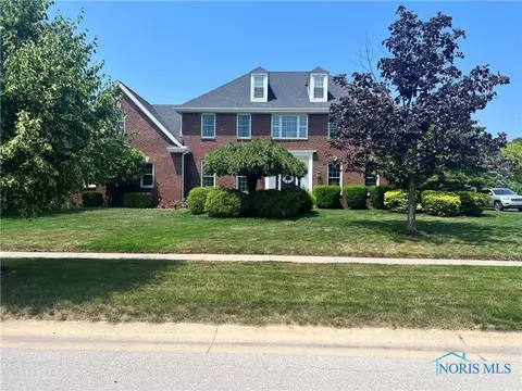 7422 Valhalla Dr, Maumee, OH 43537
