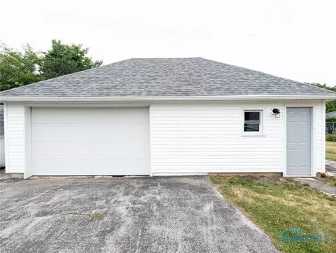 330 E Main St, Risingsun, OH 43457 photo 3