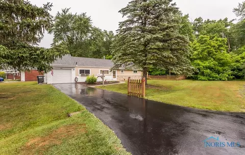 1638 Delmonte Dr, Toledo, OH 43615