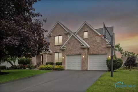 8996 Stonybrook Blvd, Sylvania, OH 43560