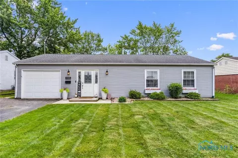 1205 Vincent St, Findlay, OH 45840