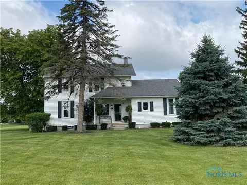 4802 Black Rd, Monclova, OH 43542