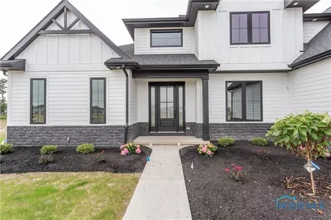 4657 Lennon Ct, Sylvania, OH 43560