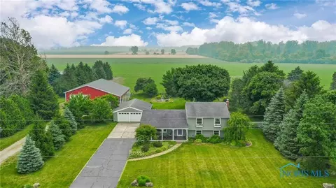 12677 E Kramer Rd, Bowling Green, OH 43402