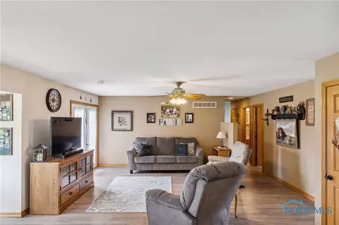 704 S Gormley St, Forest, OH 45843 photo 8