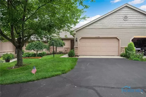 9858 Ford Rd, Perrysburg, OH 43551