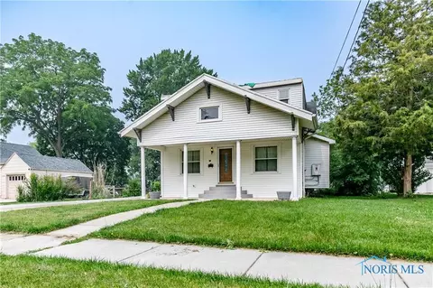 1131 Craig Rd, Maumee, OH 43537