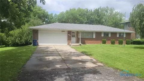 5124 Kitchener Dr, Toledo, OH 43615