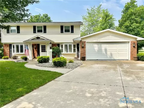 117 Oak Park Dr, Hicksville, OH 43526