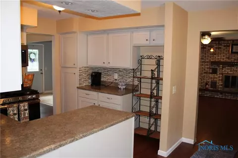 5064 S Eber Rd, Monclova, OH 43542 photo 12