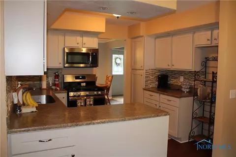 5064 S Eber Rd, Monclova, OH 43542 photo 9