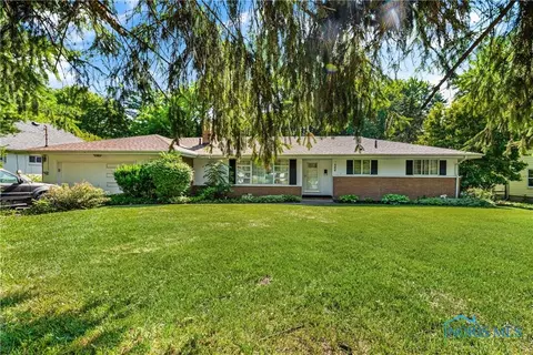 5256 Rowland Rd, Toledo, OH 43613